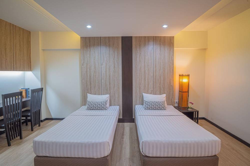 Grand Marina Residence Hotel Ban Laem Chabang Exterior foto