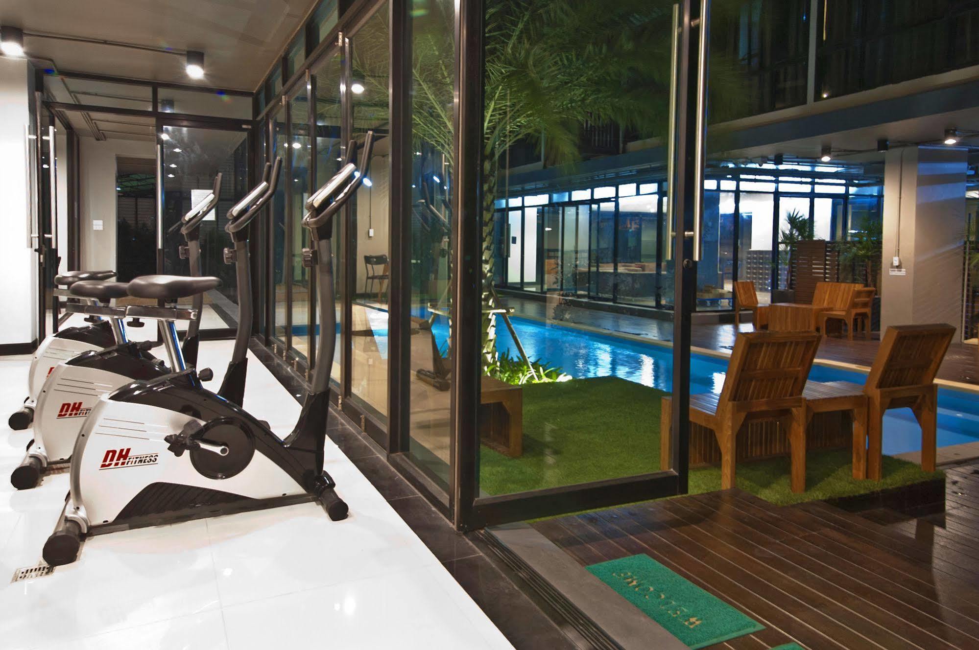 Grand Marina Residence Hotel Ban Laem Chabang Exterior foto